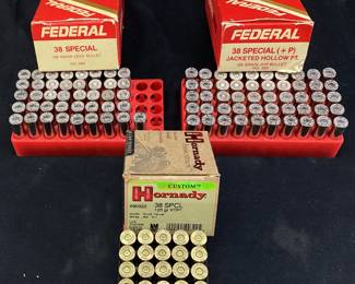116 ROUNDS OF FEDERAL .38 CALIBER AMMO, JACKETED HOLLOW POINT, HORNADY 125 GRAIN & 158 GRAIN LEAD