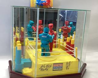  JOHNY HENDRICKS AND DONALD CERRONE AUTOGRAPHED ROCKâ€™EM SOCKâ€™EM GAME FROM UFC 167 NOV.16, 2013 FEATURING JOHNY BIGG RIGG HENDRICKS AND DONALD COWBOY CERRONE IN DISPLAY CASE. BONUS FINGER FIGHTER GAME.