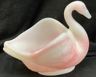 1978 FENTON ROSALENE SWAN TRINKET DISH