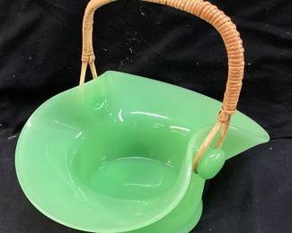 VINTAGE FENTON JADEITE BIG COOKIES DEPRESSION GLASS BASKET WITH WICKER HANDLE, 9in H, IN VERY GOOD CONDITION