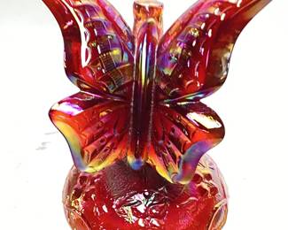 FENTON RUBY IRIDESCENT CARNIVAL BUTTERFLY RING HOLD GLASS FIGURINE