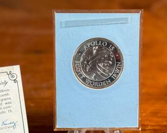 This lot features a limited edition solid sterling silver round by The Franklin Mint, celebrating Apollo 15. Comes with a certificate of authenticity.

