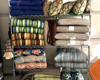 Outdoor cushions and pillows