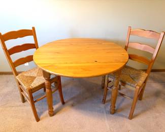 AVAILABLE FOR EARLY PURCHASE
Florense Made in Brazil drop-leaf table with two matching wood and rattan seated chairs - $195 
More pictures and dimensions available upon request. 
Call or text for more information. 507-458-2542. 
Willing to help load or delivery is available.