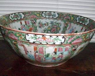 Rose Medallion Bowl