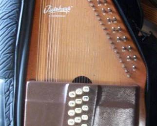 Oscar Schmidt Autoharp