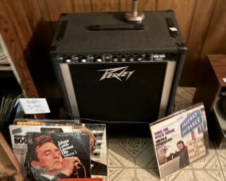 Peavy acoustic amplifier KB/100 Lots of LPS, 45's