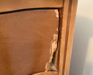 Stanley Furniture Distinctive Furniture French Provincial Dresser and Nightstand Set fourth image