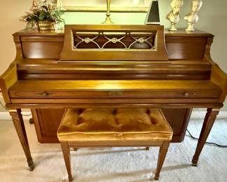Wurlitzer Spinet Piano Model