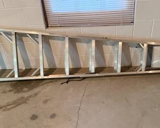 Aluminum Extension Ladder B