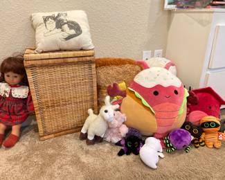 Stuffies, Hamper, Doll