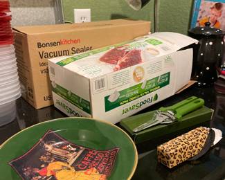 Vacuum, sealer, food saver set