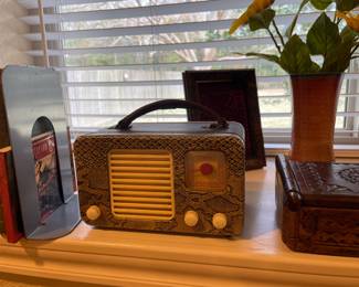 Another very cool Radio