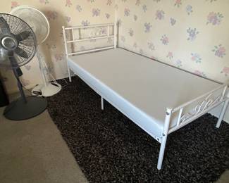 Youth bed with memory foam mattress. 