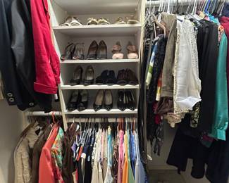 Beautiful ladies clothing. Size 2-8. 