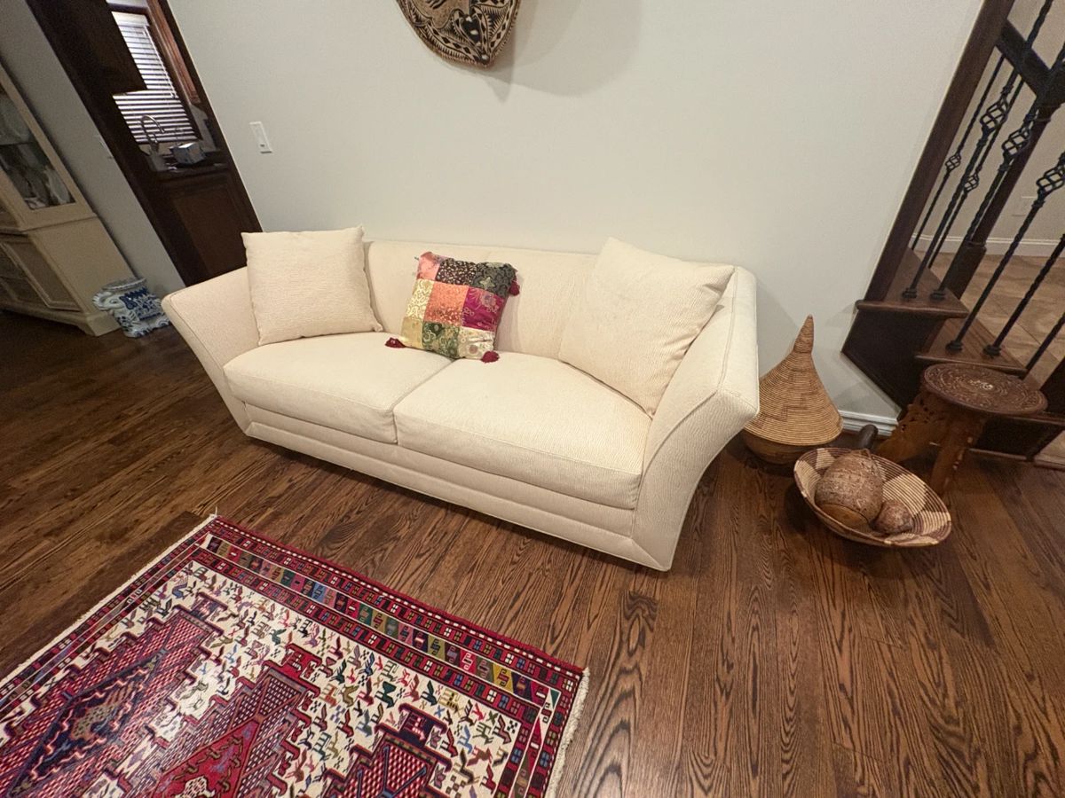 . . . cream-colored clock