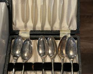 Raimond Sheffield Silver Plated Spoon Set