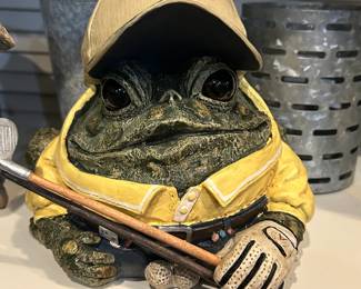 Toad Hollow "Golfer" Figurine