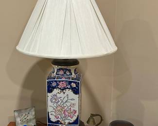 Vintage Imari Style Porcelain Table Lamp