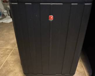 SwissGear Hardside Expandable Spinner Luggage