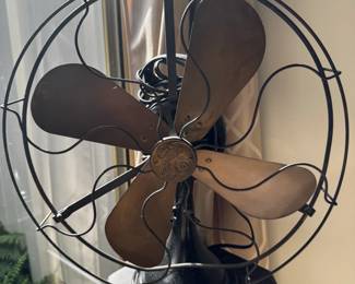 Antique General Electric G.E. Type AOU Oscillating Desk Fan with Pedestal Stand second image