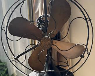 Antique General Electric G.E. Type AOU Oscillating Desk Fan with Pedestal Stand second image