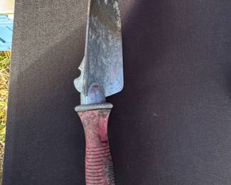 Hori Hori Garden Knife with Serrated Edge and Red Handle