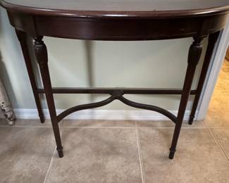Bombay Company Federal Style Mahogany Demilune Console Table