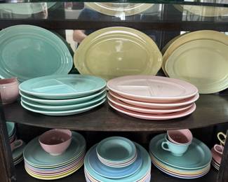 T.S.T. LuRay Pastels Dinnerware Set second image