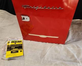 Frigidaire retro red mini fridge