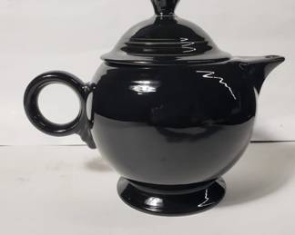 Fiesta black teapot with lid