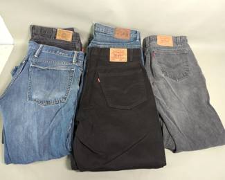 Tub of 6 pairs of vintage denim pants and shorts