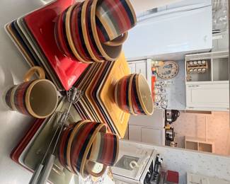 SQUARE dinner & salad plates with bowls and mugs..Giao II stripe by Artimiuo ..sold sets of 6
Sq.dinner /Sq.salad/bowls/mugs