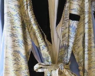 Vintage 1950's Men's Mount Antelope Oriental Silk Smoking Jacket
