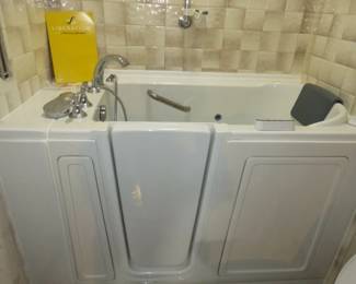 Liberation Walk-in Bathtub by American Standard