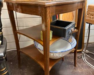 Solid wood end table