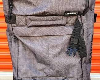 SR153Dakine Split Roller Bag Luggage