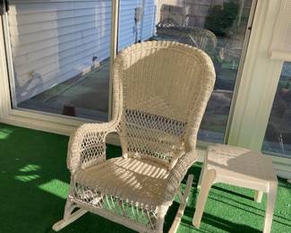 Wicker rocker