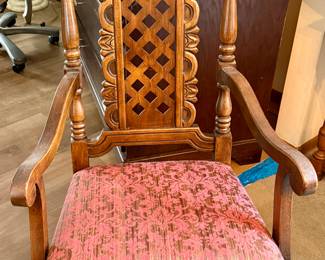 Set of 6 Vintage Mid-Century Walnut Spanish Baroque Chairs.  