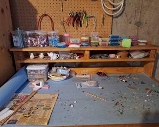 Crafting table & supplies