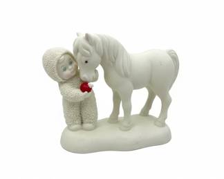 Department Youre the Apple of My Eye Snowbabies figurine fourth image