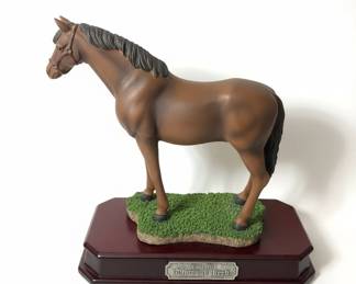 Herco Champion Horse Figurine third image