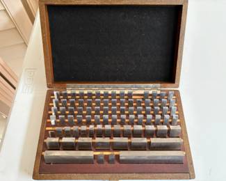 vintage Jansson Gage set of 84 gauges in original wooden box, model no J-84-A