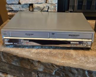 Panasonic DMR-E75V DVD/VCR Combo