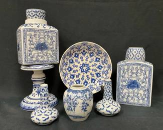 04 Blue and White Asian Inspired Decor