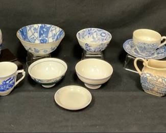 Asian Inspired Decor In Blue And White