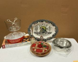 Vintage Thanksgiving Table Decor