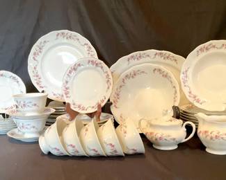 Favolina Carolia China Set