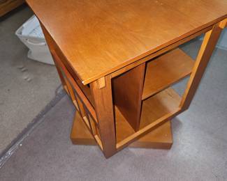 swivel end table