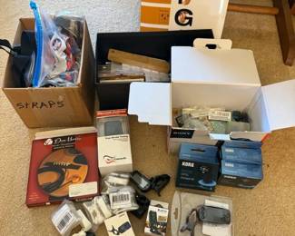 EFF066 Ukulele and Guitar Accessories 